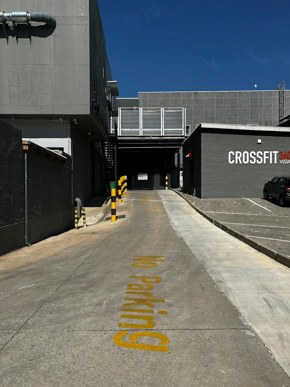 CrossFit class in action